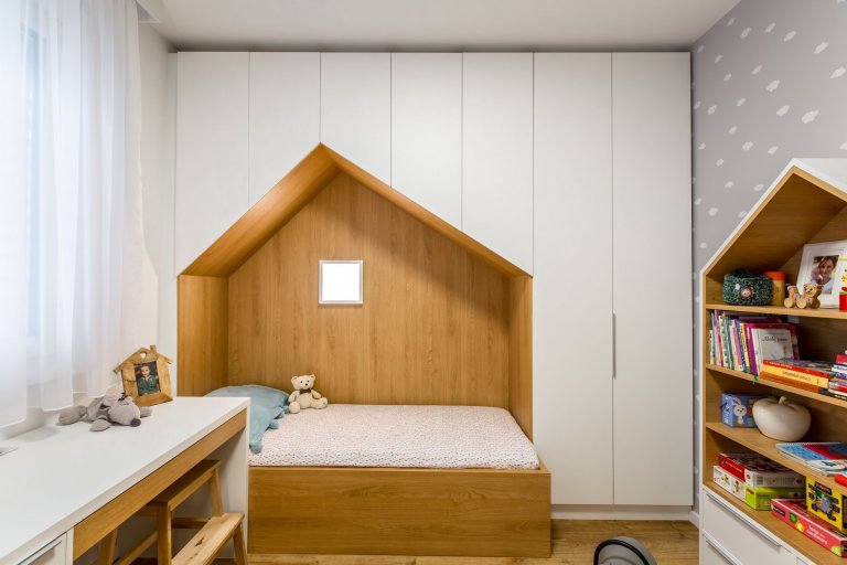 Kompletná rekonštrukcia panelového bytu v Petržalke&nbsp;????
Nahliadnite do našej realizácie interiéru, kde sme výraznou zmenou dispozície dosiahli kvalitu…