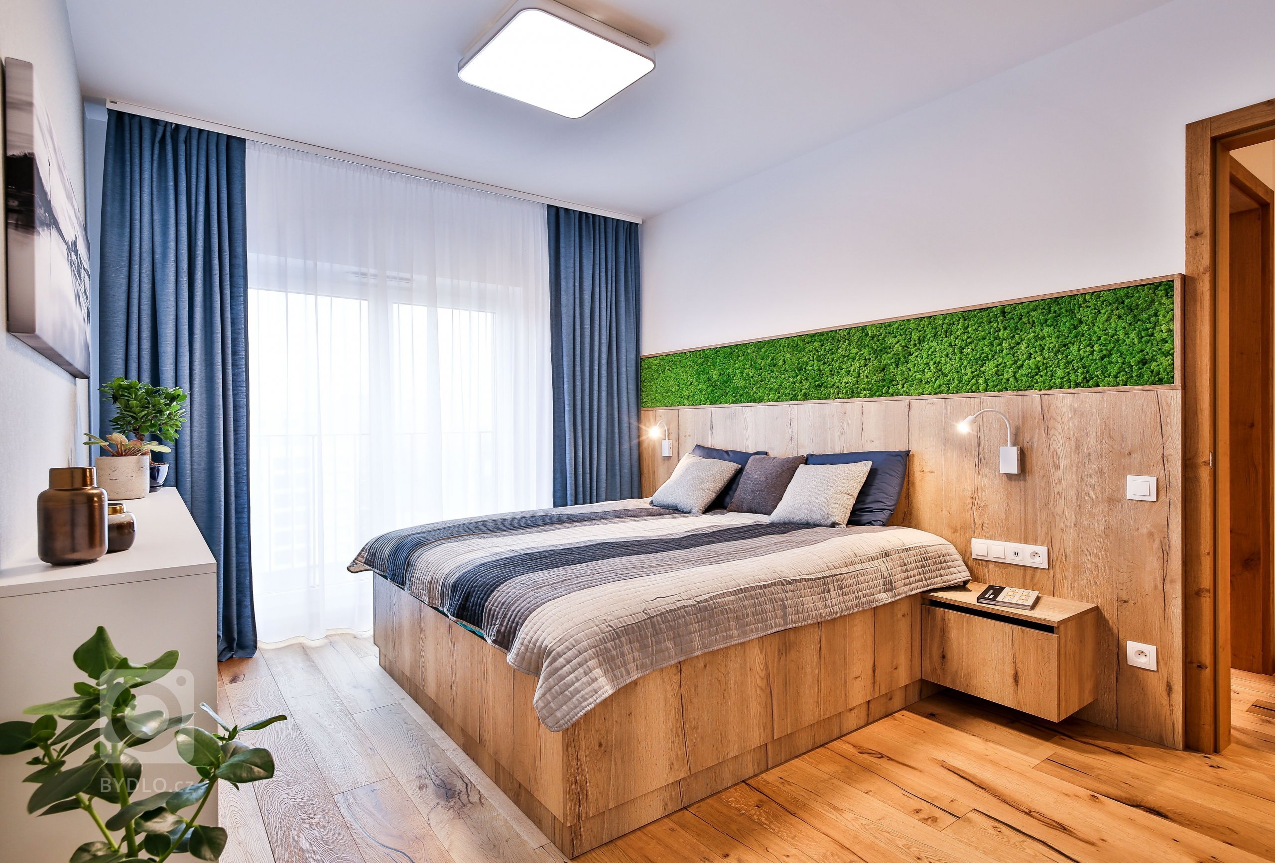 Realizácia 3-izbového bytu v Rezidencie Pri mýte - v&nbsp;tomto útulnom interiéri prevláda zeleň a moderný koncept dopĺňajú prírodné materiály, masívne drevo a…