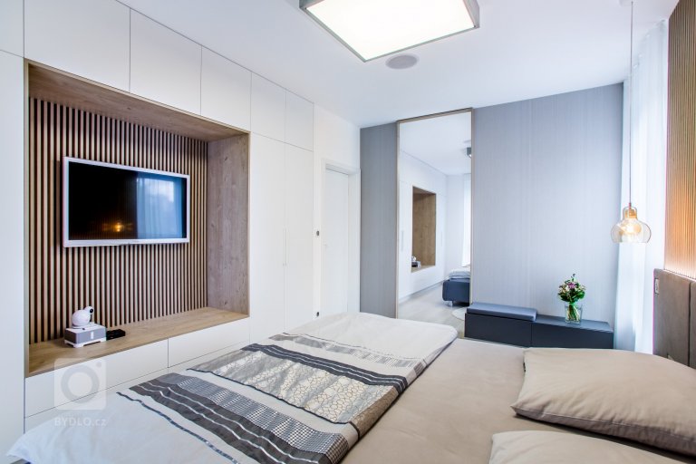 add picture to album