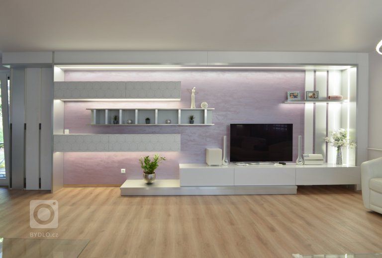 add picture to album