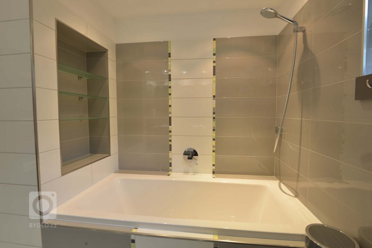 add picture to album