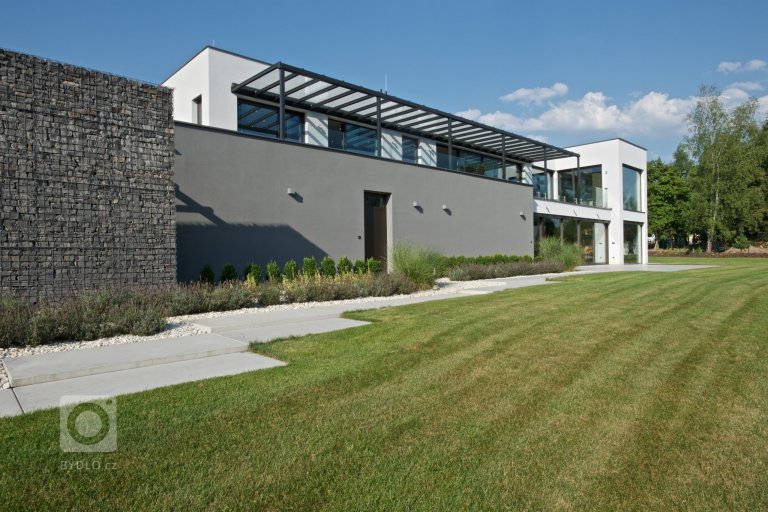 add picture to album