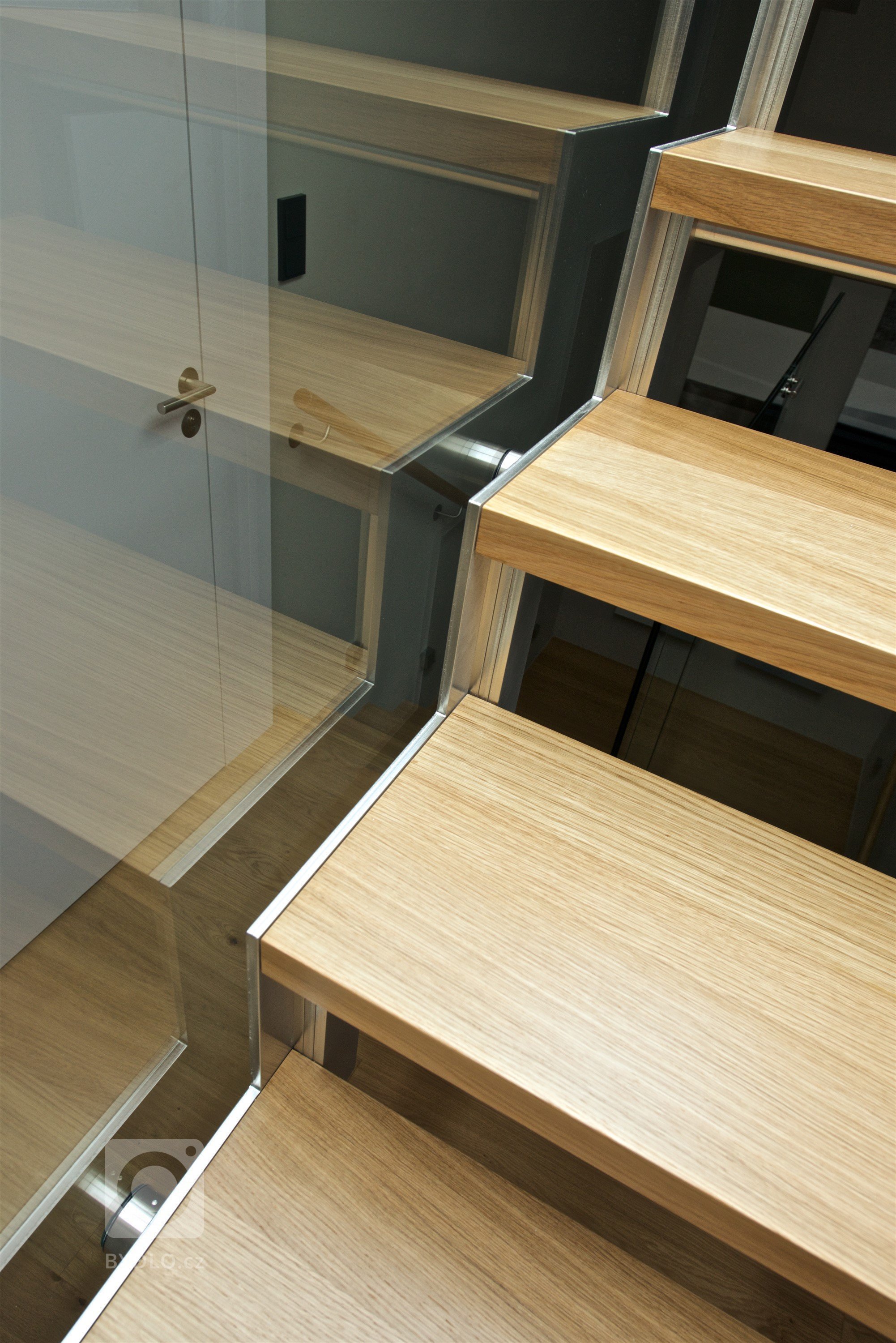 V rámci projektu&nbsp;Squat iD23&nbsp;jsme v bytovém domě v Pařížské ulici č.23 v Praze byli v trochu jiné situaci, než ostatní architekti, kteří na tomto…