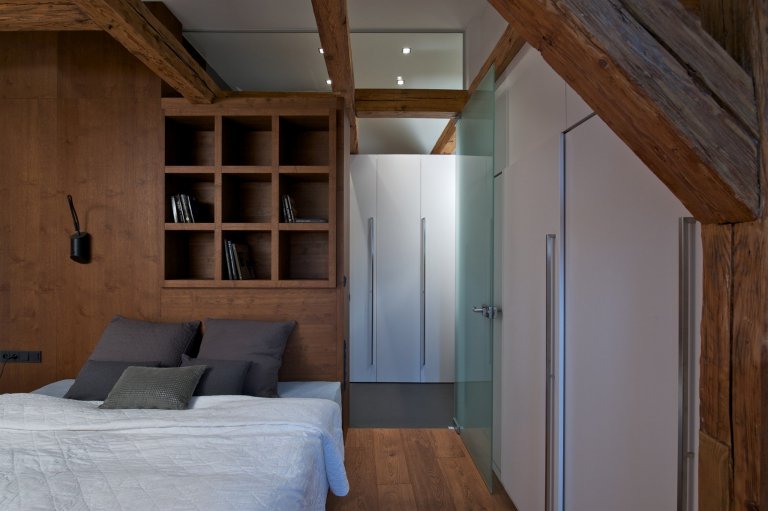 Malý byt s výhledem na Karlův most