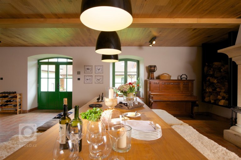 add picture to album