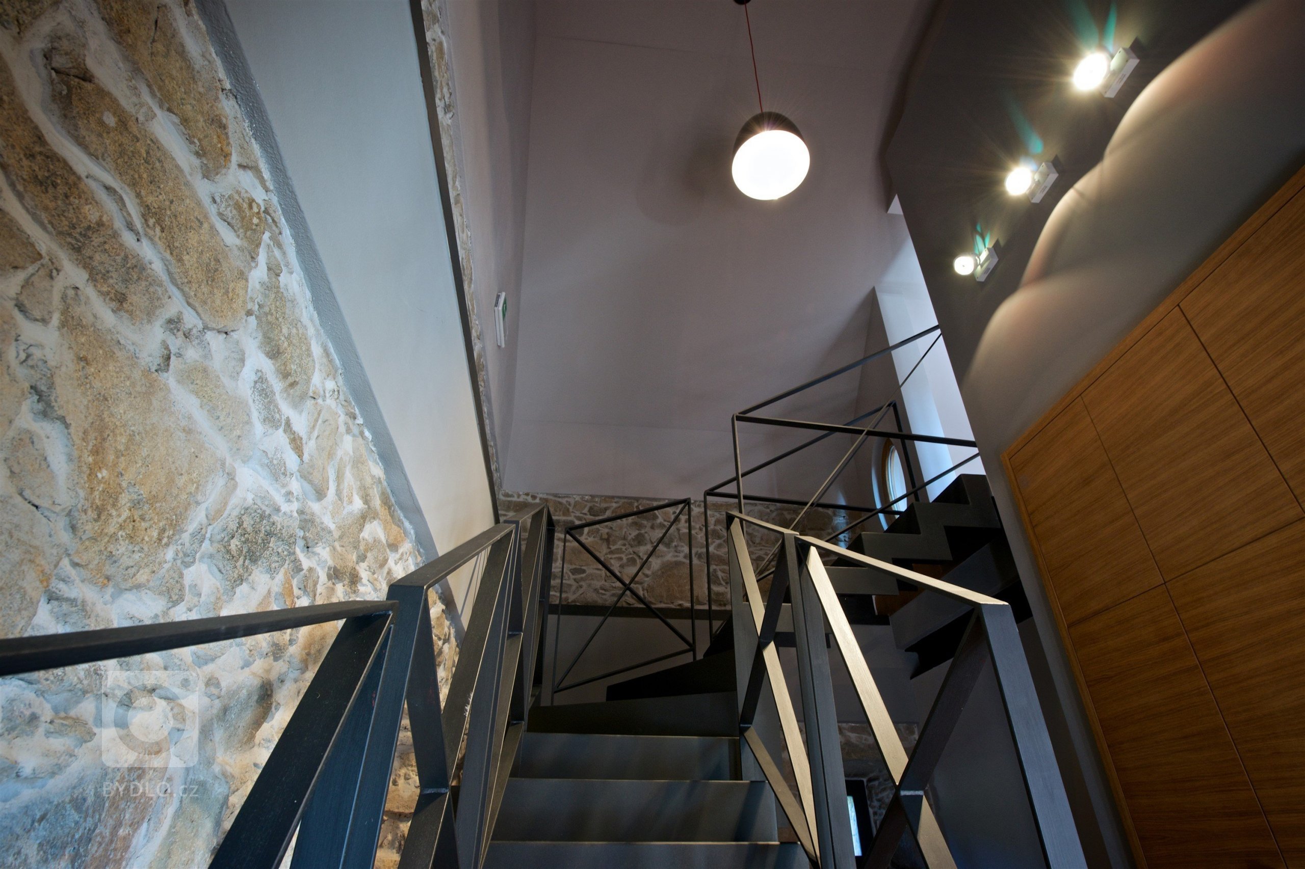 Historie tohoto statku u Písku sahá hluboko do minulosti a je nádherným příkladem, jak lze pečovat o rodinnou tradici.&nbsp;Dnes už byste neuvěřili, že tohle…