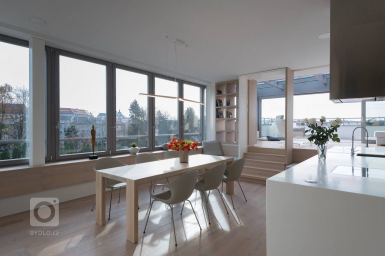 add picture to album