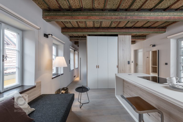 add picture to album