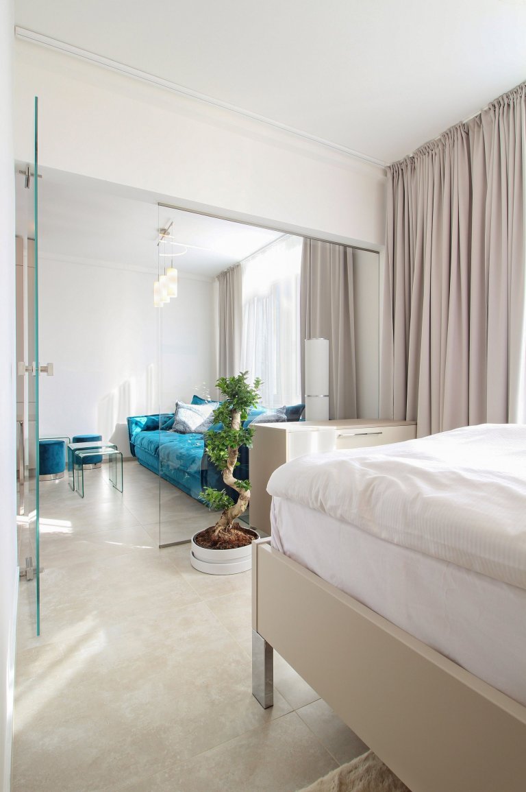 Rekonstrukce bytu v Praze se saunovým koutkem splnila očekávání nejen investora.
