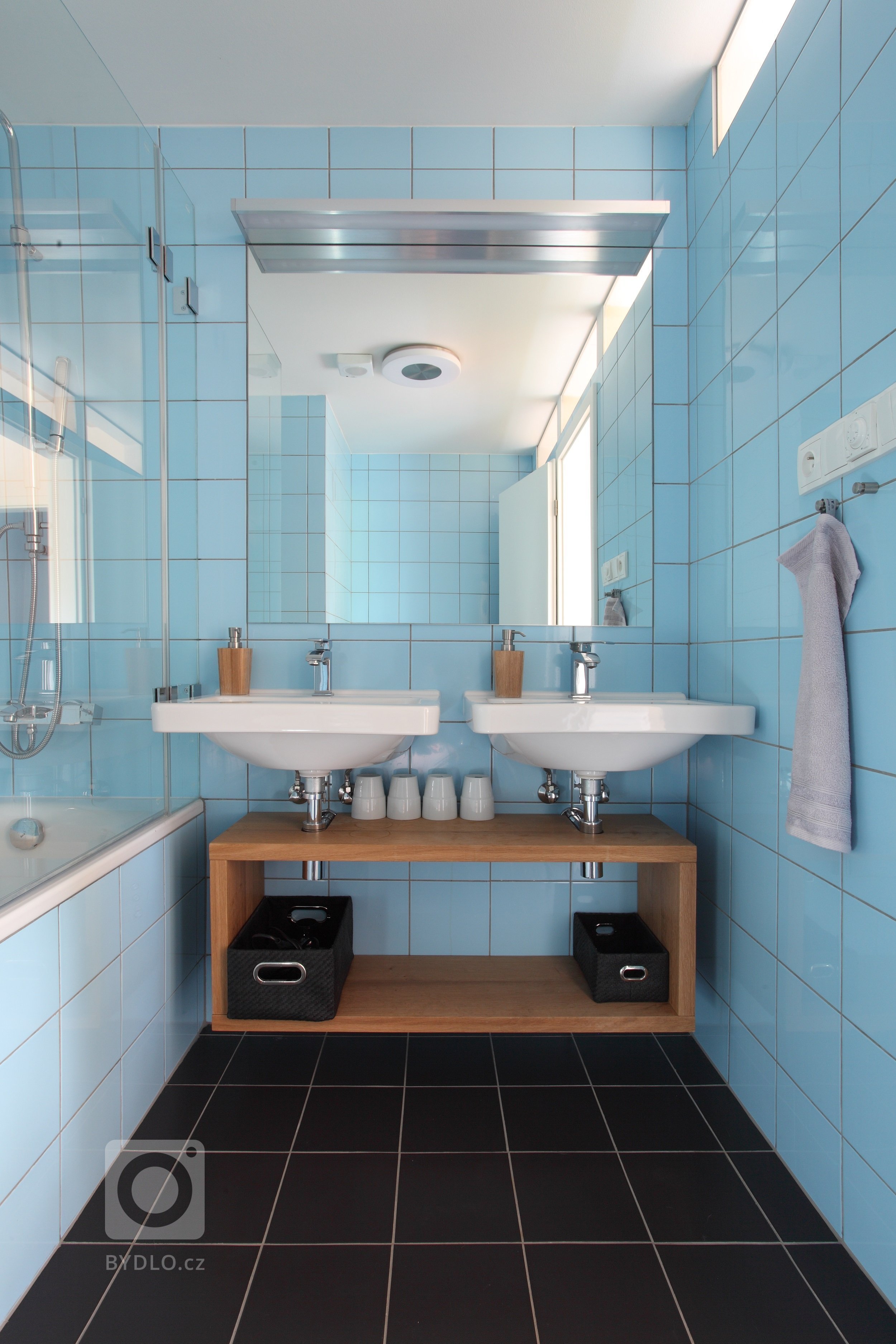 Pokud toužíte vyzkoušet svou &ldquo;testovací jízdu&rdquo; v moderní dřevostavbě, pak je Domesi Concept House určen právě vám! Víkendový dům - s veškerým…