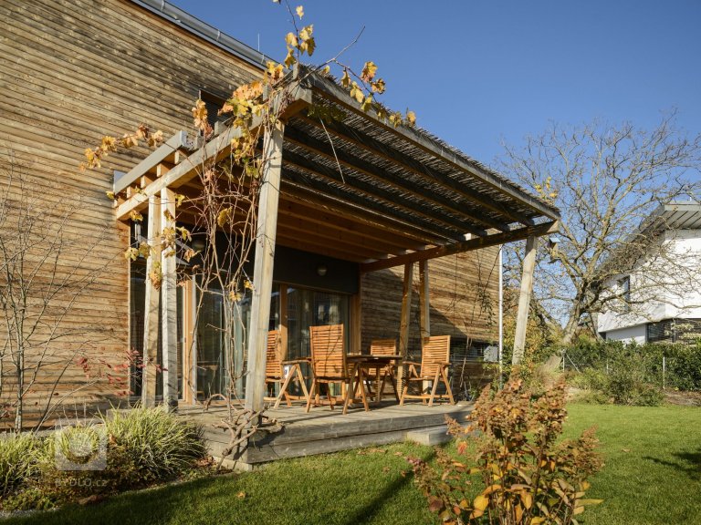 add picture to album