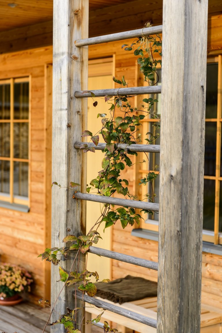 Koncepce rodinného domu s&nbsp;permakulturní zahradou pro japonsko-český manželský pár je vedena snahou o&nbsp;jednoduché, funkční a kultivované řešení, které…