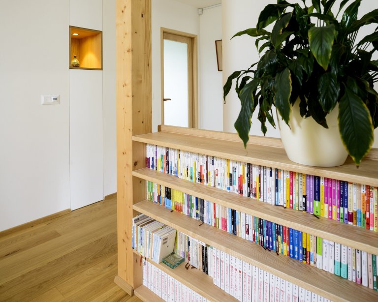 Koncepce rodinného domu s&nbsp;permakulturní zahradou pro japonsko-český manželský pár je vedena snahou o&nbsp;jednoduché, funkční a kultivované řešení, které…