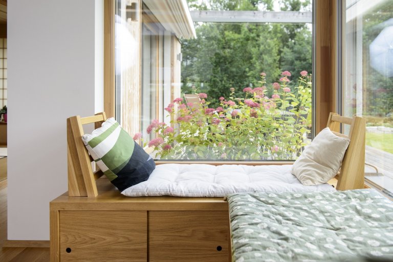 Koncepce rodinného domu s&nbsp;permakulturní zahradou pro japonsko-český manželský pár je vedena snahou o&nbsp;jednoduché, funkční a kultivované řešení, které…