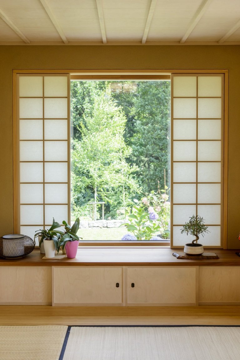 Koncepce rodinného domu s&nbsp;permakulturní zahradou pro japonsko-český manželský pár je vedena snahou o&nbsp;jednoduché, funkční a kultivované řešení, které…