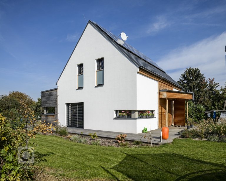 add picture to album