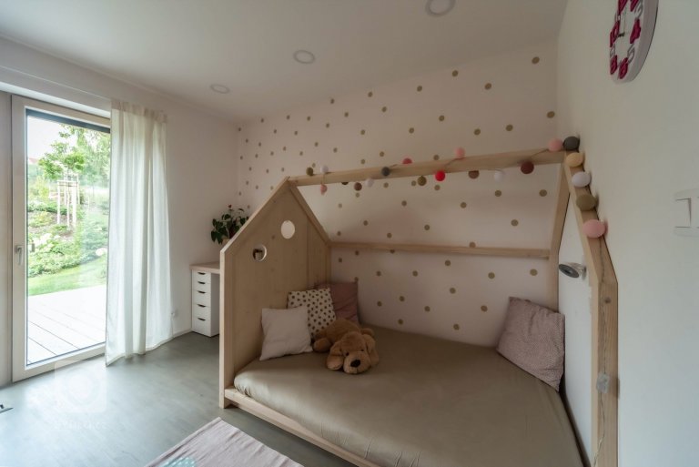 add picture to album