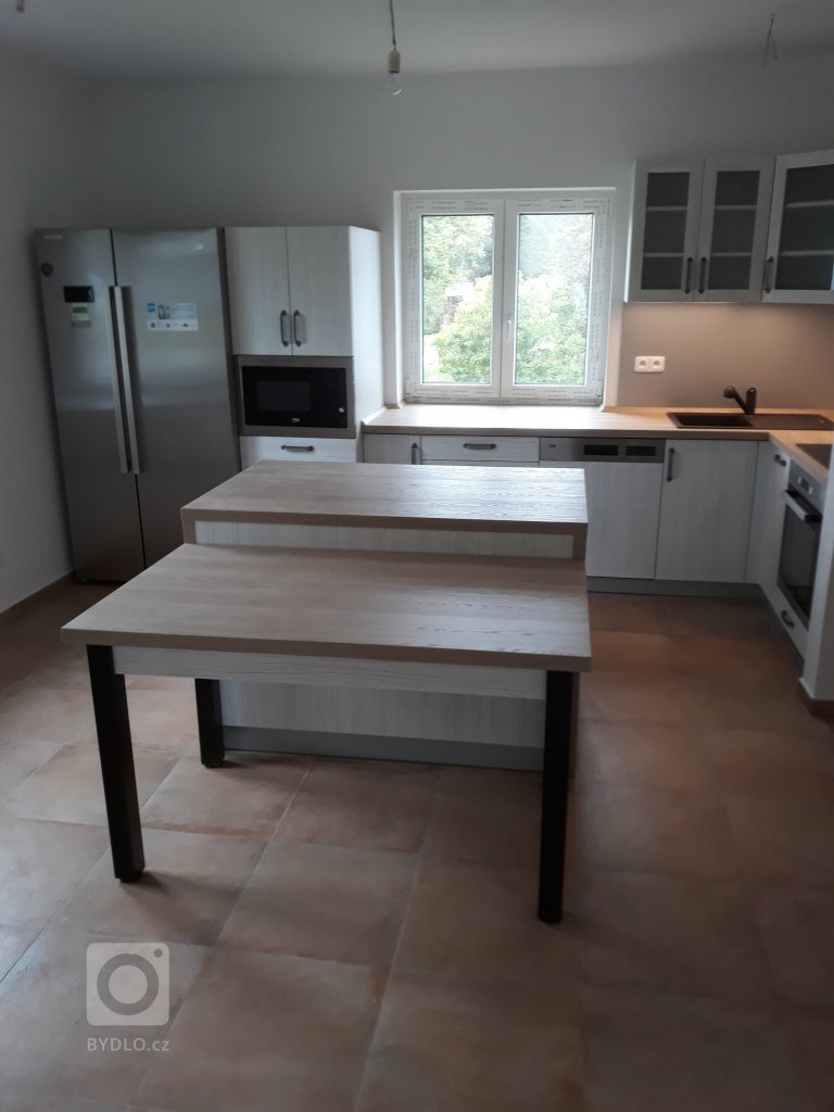 add picture to album