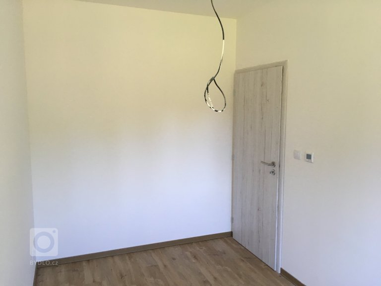 add picture to album