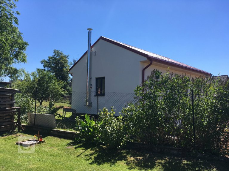 add picture to album