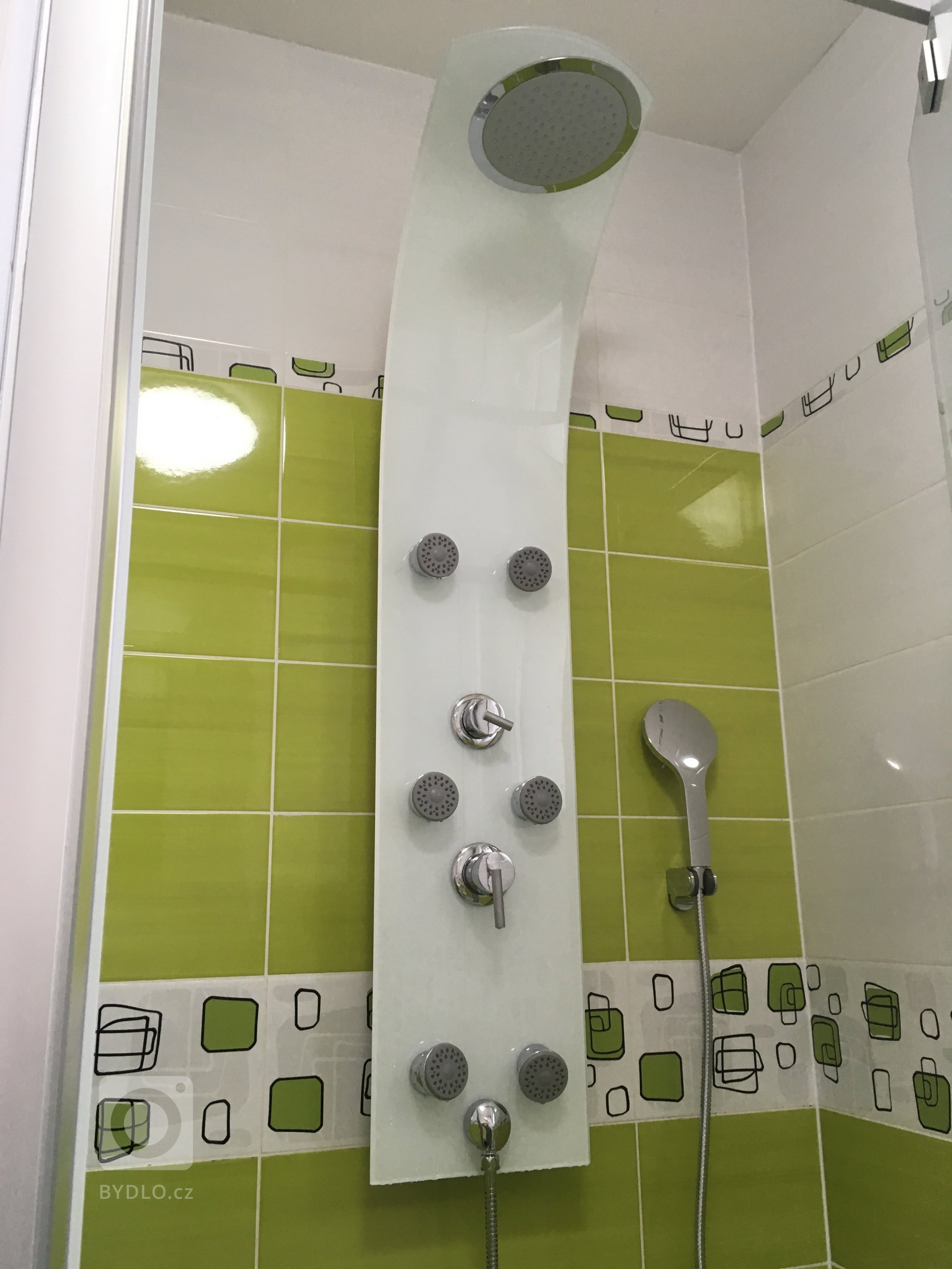 Další z&nbsp;dokončených dřevostaveb v&nbsp;roce 2018 byla typová EASY 48 prodloužená na 13m s&nbsp;doplňkovou EASY 24 ve středních Čechách. Na oba domečky…