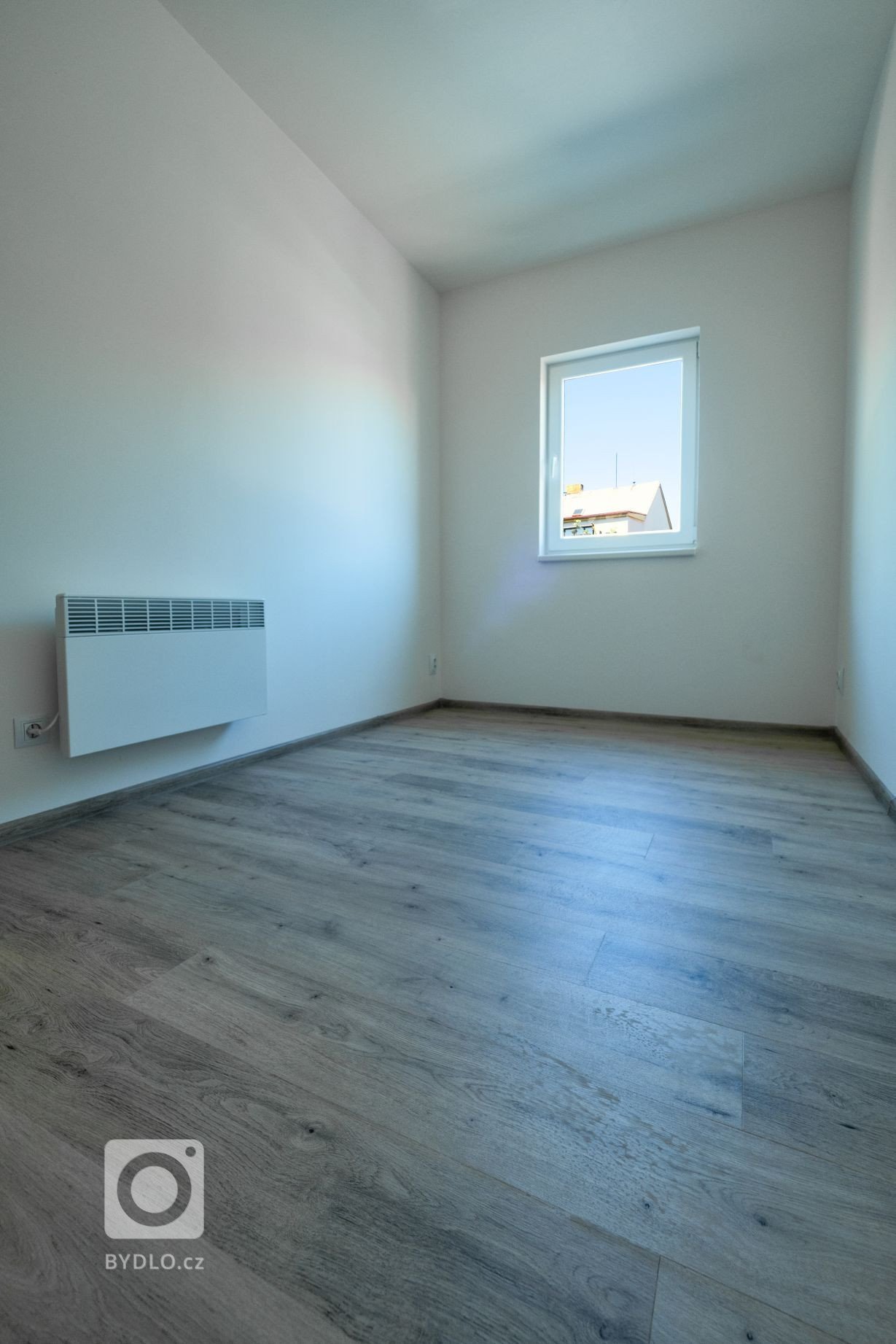 Dřevostavbu o zastavěné ploše 54m2 a půdorysu 6x9m jsme letos v&nbsp;létě postavili v&nbsp;obci Šťáhlavy a bude využívána jako rekreační objekt. Výstavba…