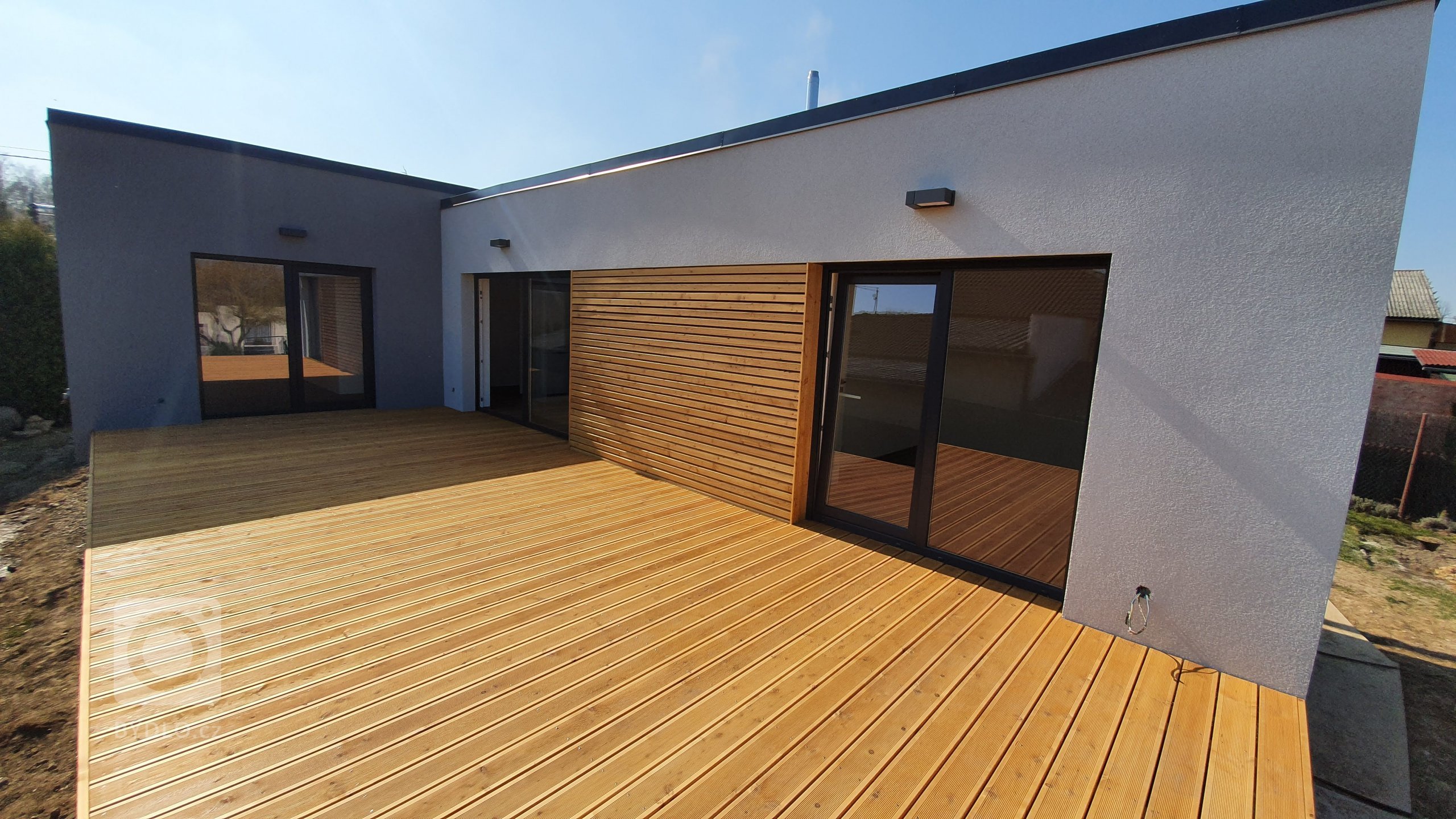 V&nbsp;loňském roce jsme postavili oblíbenou dvoumodulovou dřevostavbu, tentokráte v&nbsp;menším provedení Easy 40+40 v&nbsp;obci Břasy na Rokycansku, ale i na…