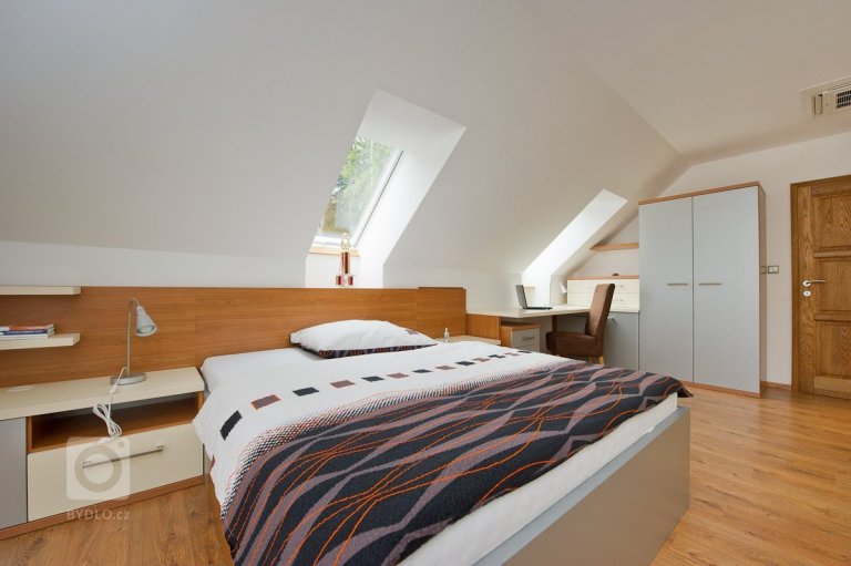 add picture to album