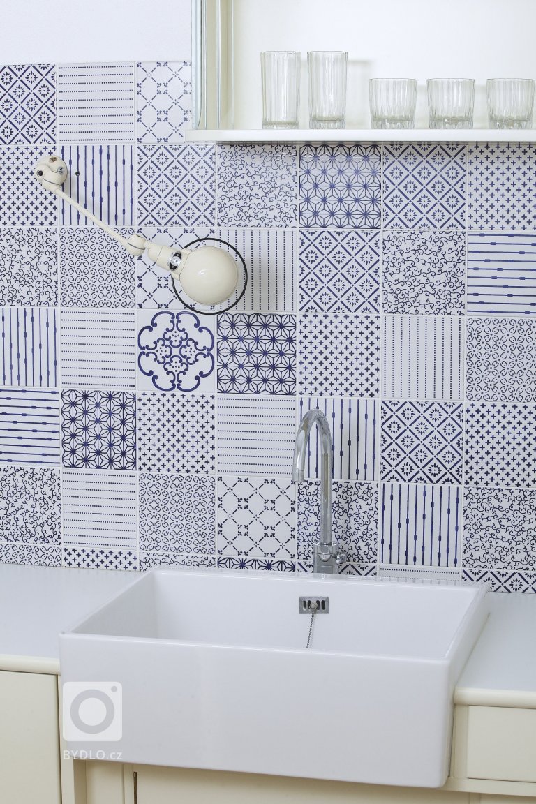 add picture to album