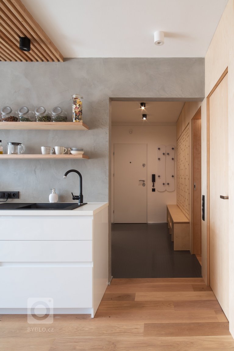 add picture to album