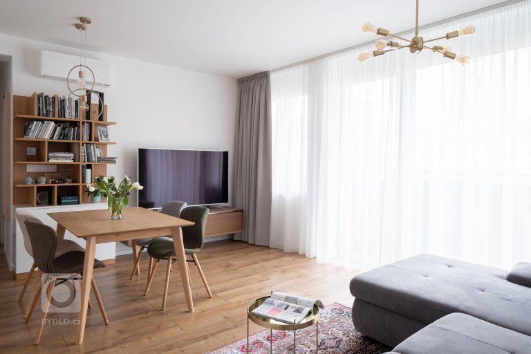 add picture to album