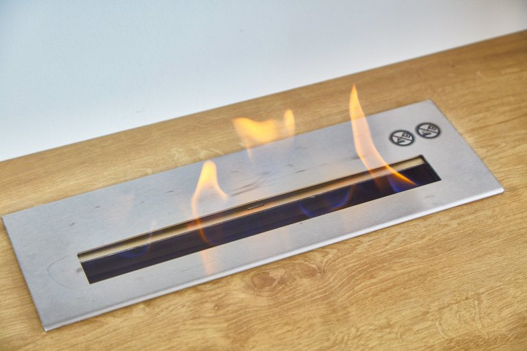 Malý horský apartmán&nbsp; investor zakoupil nejen pro odpočinek vlastní rodiny, ale i s výhledem na možnost krátkodobého pronájmu. Umístění domu&nbsp; 50m od…