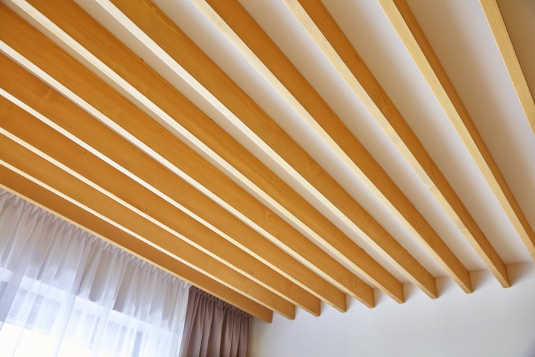 Malý horský apartmán&nbsp; investor zakoupil nejen pro odpočinek vlastní rodiny, ale i s výhledem na možnost krátkodobého pronájmu. Umístění domu&nbsp; 50m od…