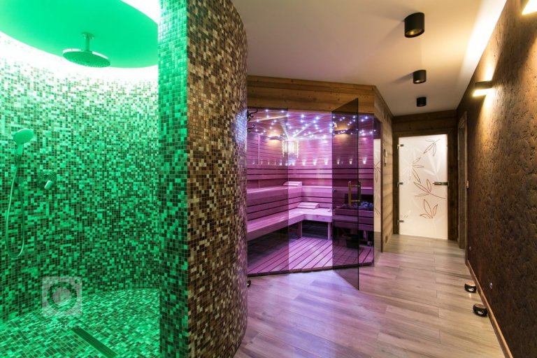 add picture to album