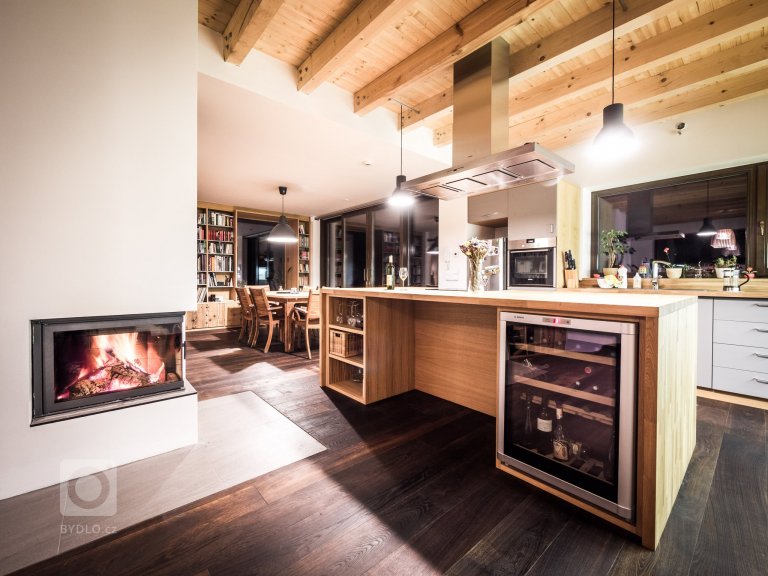 add picture to album