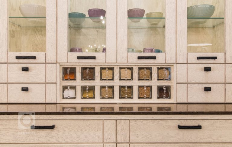 add picture to album