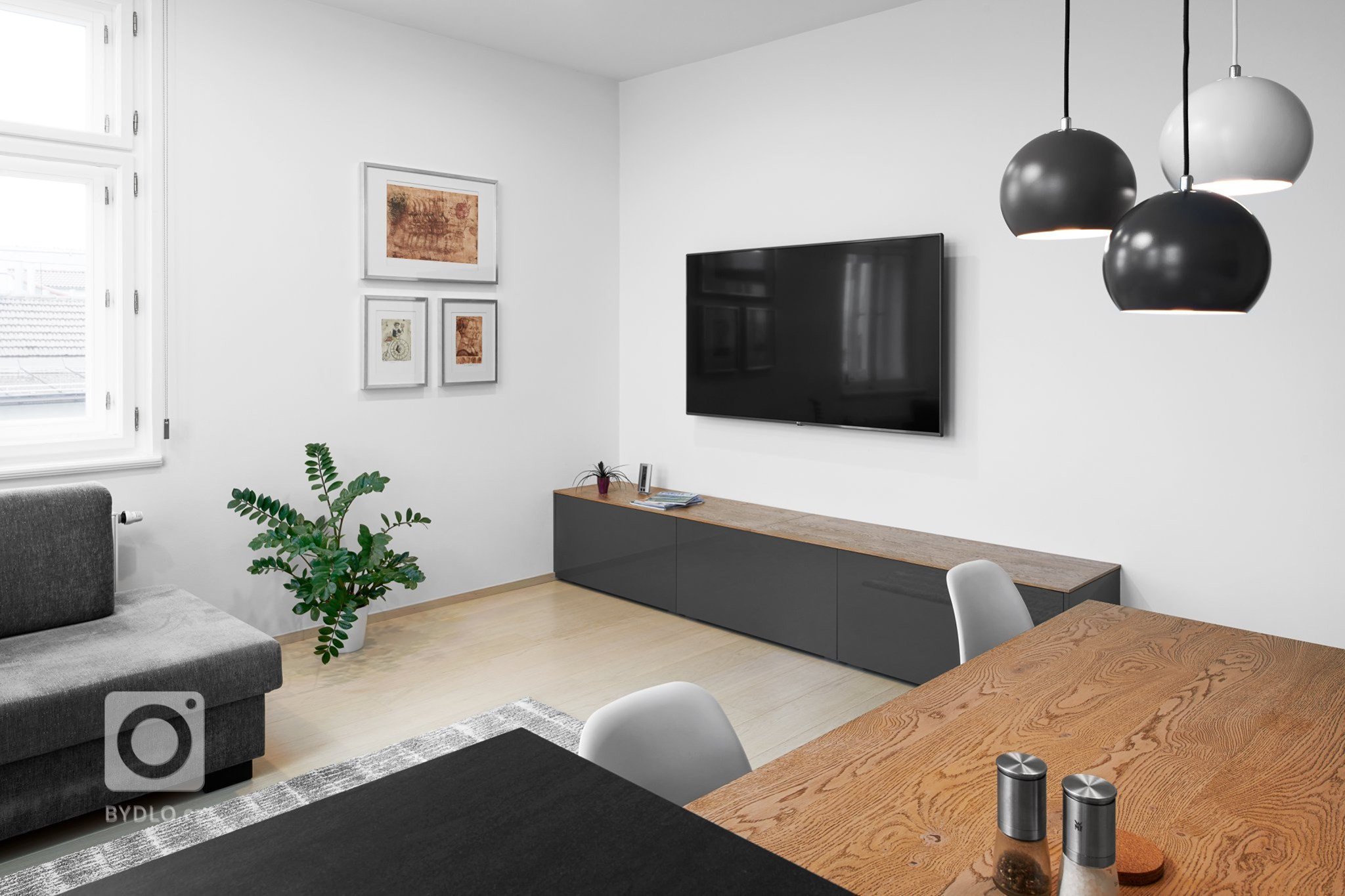 Naprosto dokonalý interiér. Kombinace šedého laku s přírodní dýhou působí velmi luxusně a elegantně. Kuchyně ELITE/LINE s ostrůvkovým řešením nás naprosto…