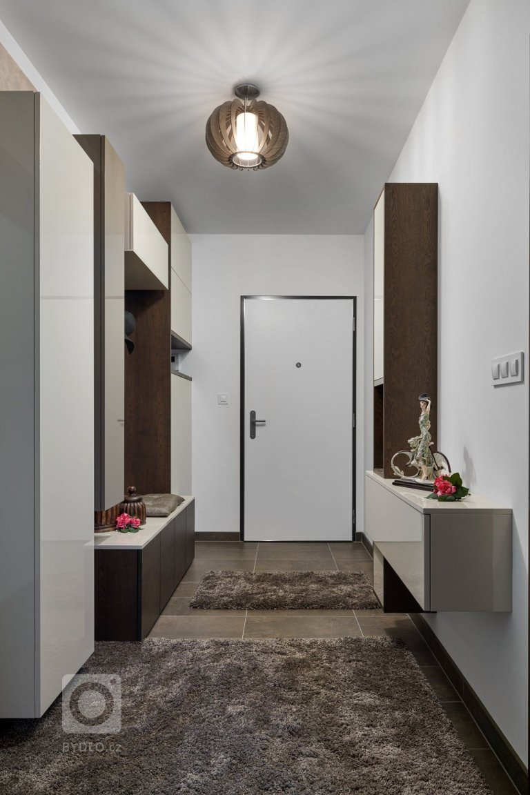 add picture to album