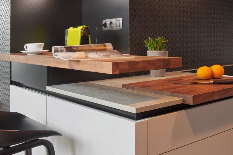 Originální design, který se prolíná celým interiérem. Kuchyně ELITE/LINE představuje jedinečný prvek v interiéru, díky dokonale zvolené kombinaci barev a…