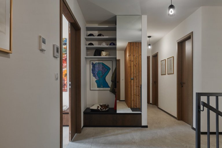 Originální design, který se prolíná celým interiérem. Kuchyně ELITE/LINE představuje jedinečný prvek v interiéru, díky dokonale zvolené kombinaci barev a…