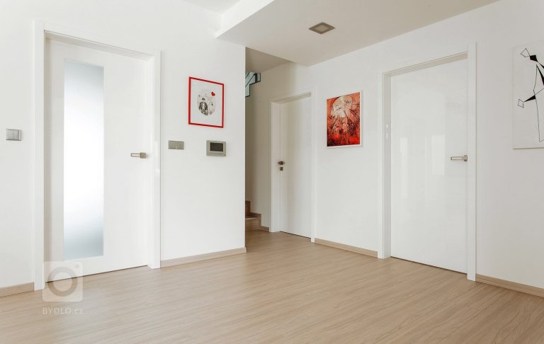 add picture to album