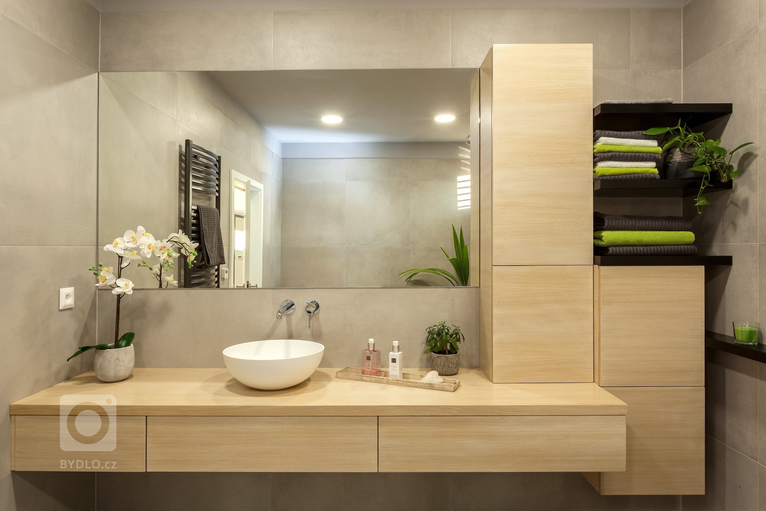 Přinášíme nahlédnutí do dalšího interiéru realizovaného naší společností. Pro věrného zákazníka jsme navrhli a realizovali již druhý interiér
