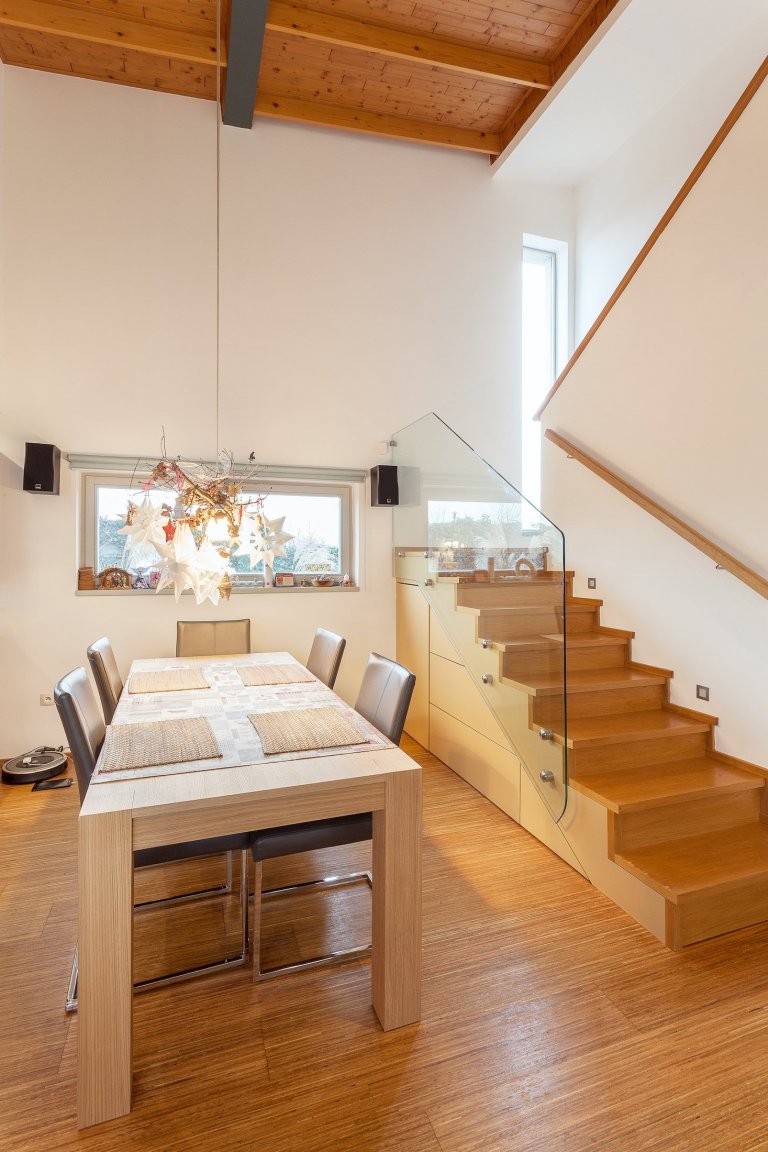 Ve spolupráci s architektonickým ateliérem NEW HOW architects jsme realizovali rekonstrukci některých částí interiéru rodinného domu u Prahy. Dominují zde…