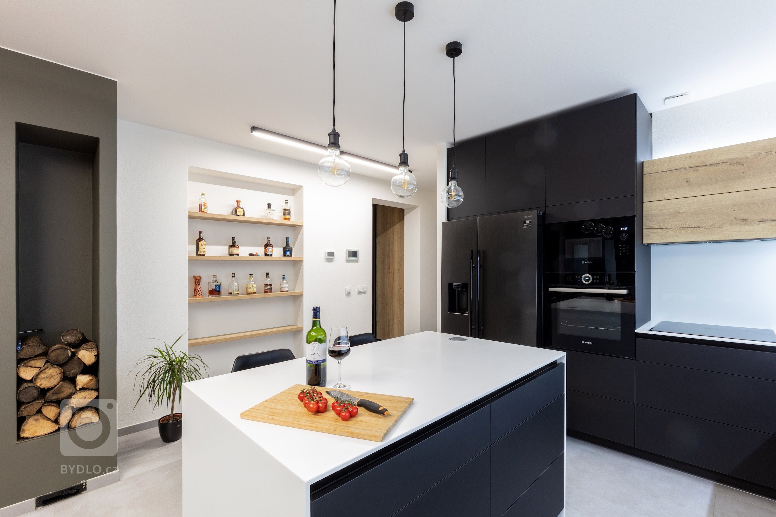 Investor nás oslovil&nbsp;s přáním navrhnout&nbsp;interiér&nbsp;pro&nbsp;novostavbu&nbsp;rodinného domu ve&nbsp;Starém Městě.&nbsp;Požadavkem mladého páru bylo…