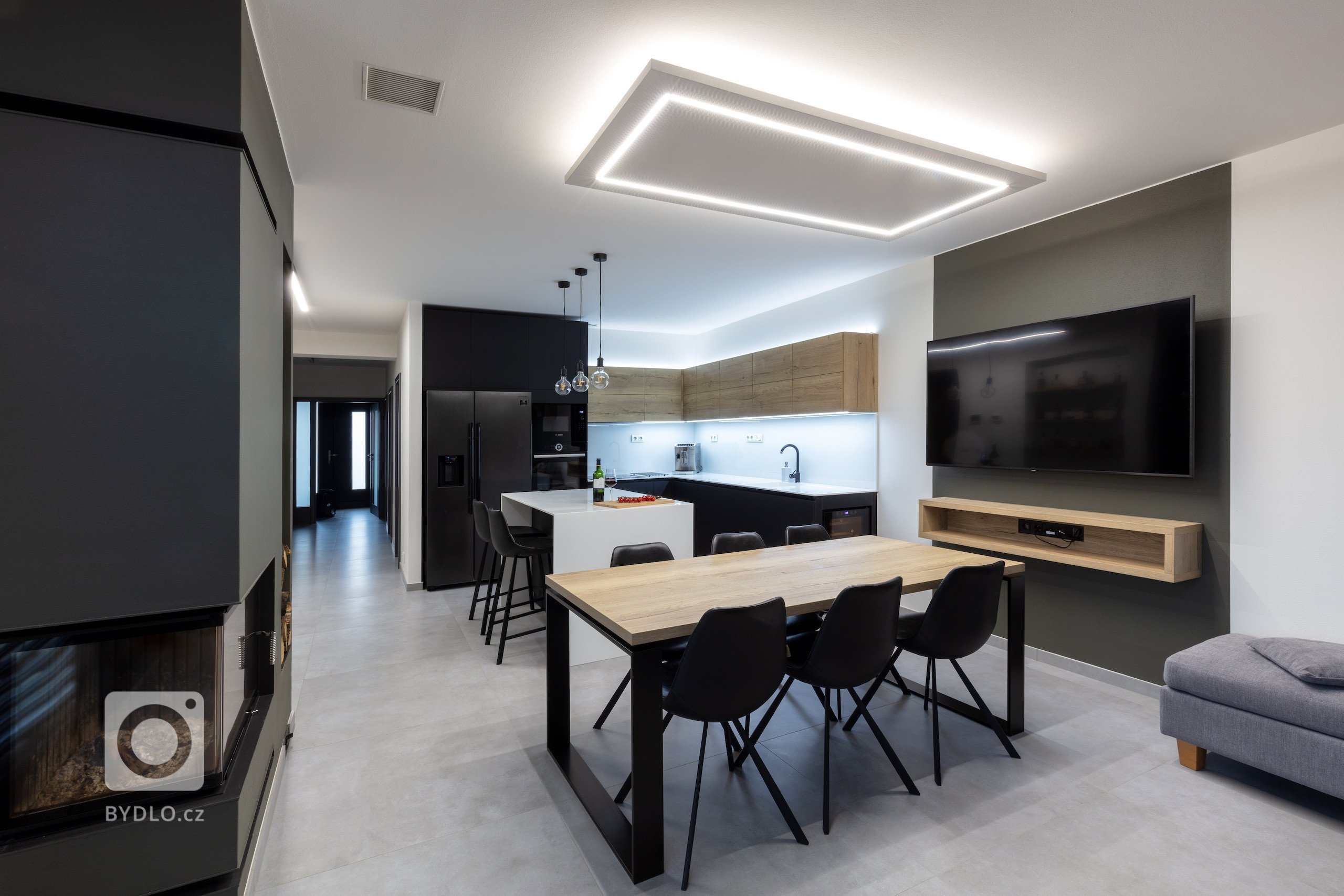 Investor nás oslovil&nbsp;s přáním navrhnout&nbsp;interiér&nbsp;pro&nbsp;novostavbu&nbsp;rodinného domu ve&nbsp;Starém Městě.&nbsp;Požadavkem mladého páru bylo…