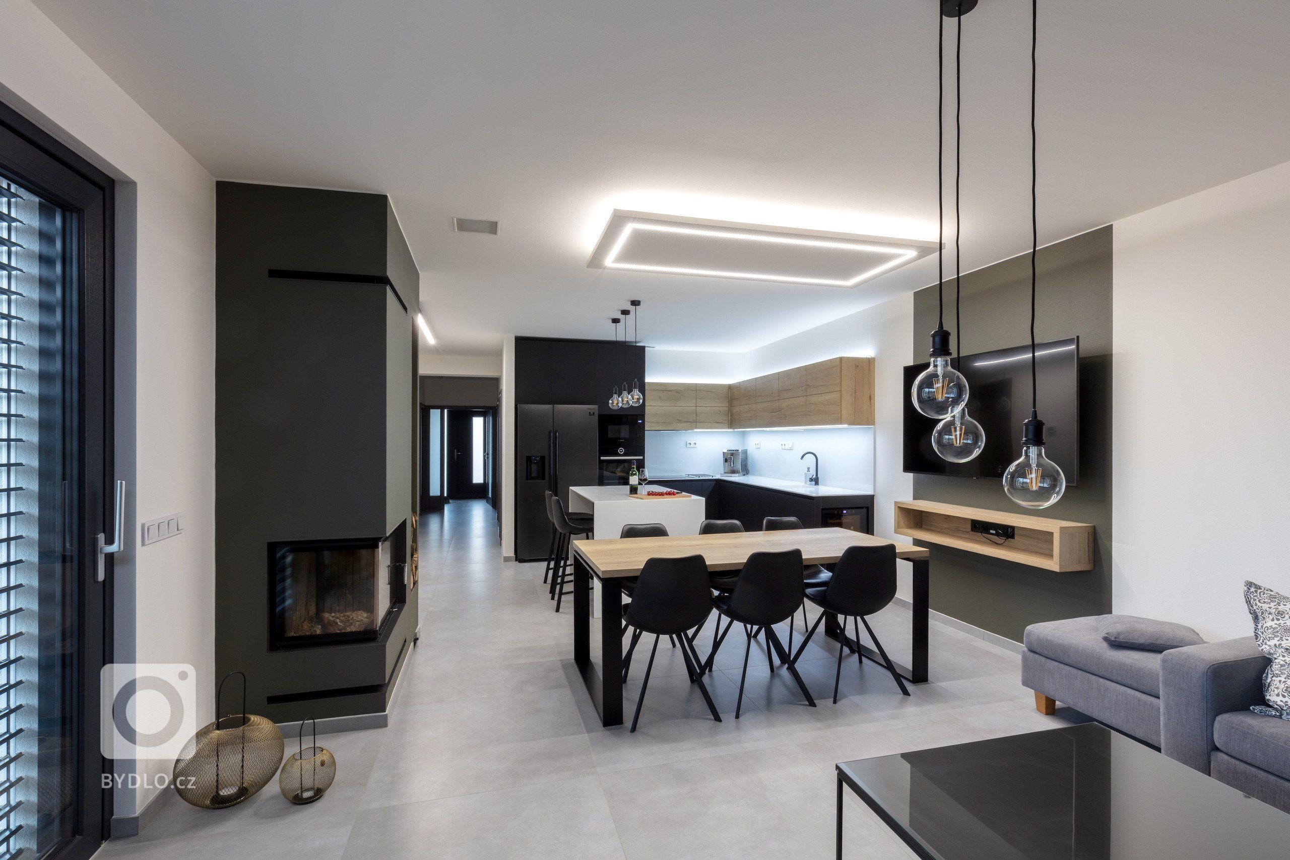 Investor nás oslovil&nbsp;s přáním navrhnout&nbsp;interiér&nbsp;pro&nbsp;novostavbu&nbsp;rodinného domu ve&nbsp;Starém Městě.&nbsp;Požadavkem mladého páru bylo…