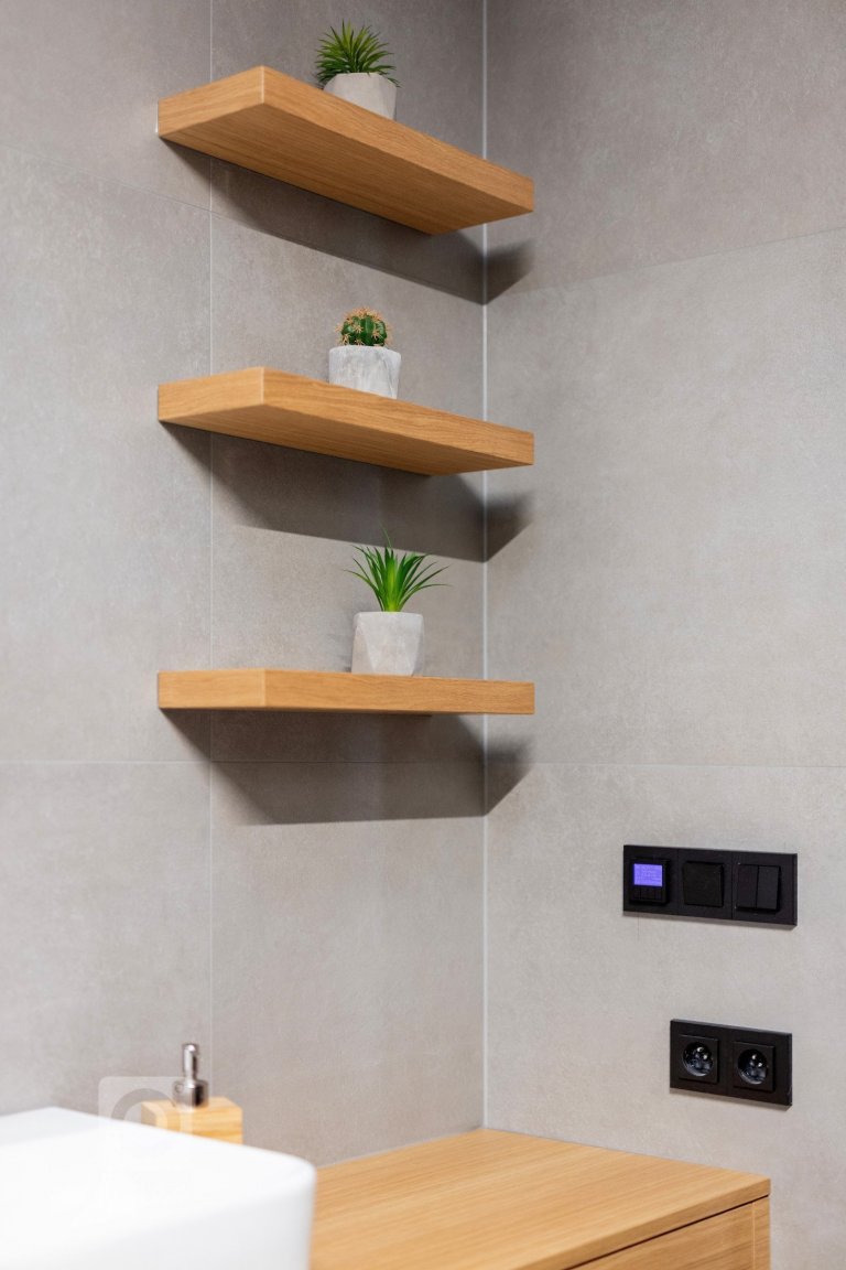 Investor nás oslovil&nbsp;s přáním navrhnout&nbsp;interiér&nbsp;pro&nbsp;novostavbu&nbsp;rodinného domu ve&nbsp;Starém Městě.&nbsp;Požadavkem mladého páru bylo…