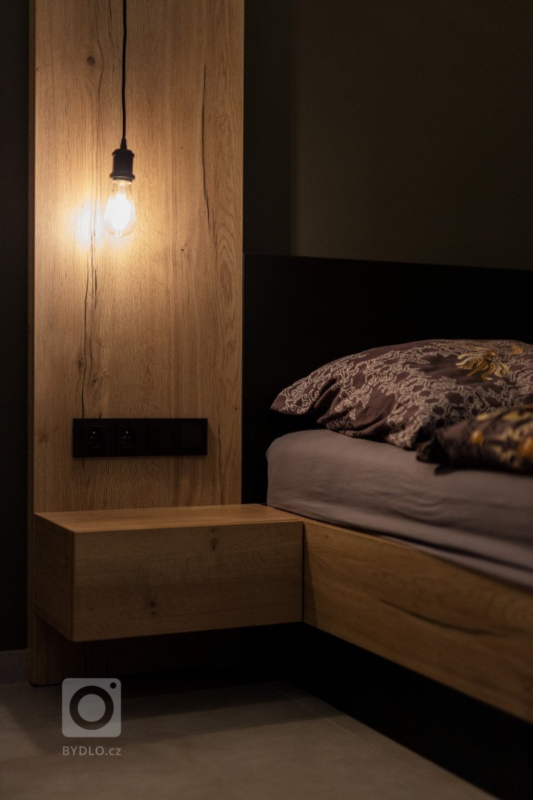 Investor nás oslovil&nbsp;s přáním navrhnout&nbsp;interiér&nbsp;pro&nbsp;novostavbu&nbsp;rodinného domu ve&nbsp;Starém Městě.&nbsp;Požadavkem mladého páru bylo…