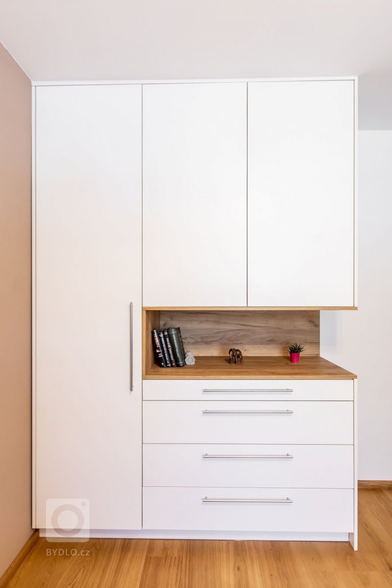 add picture to album