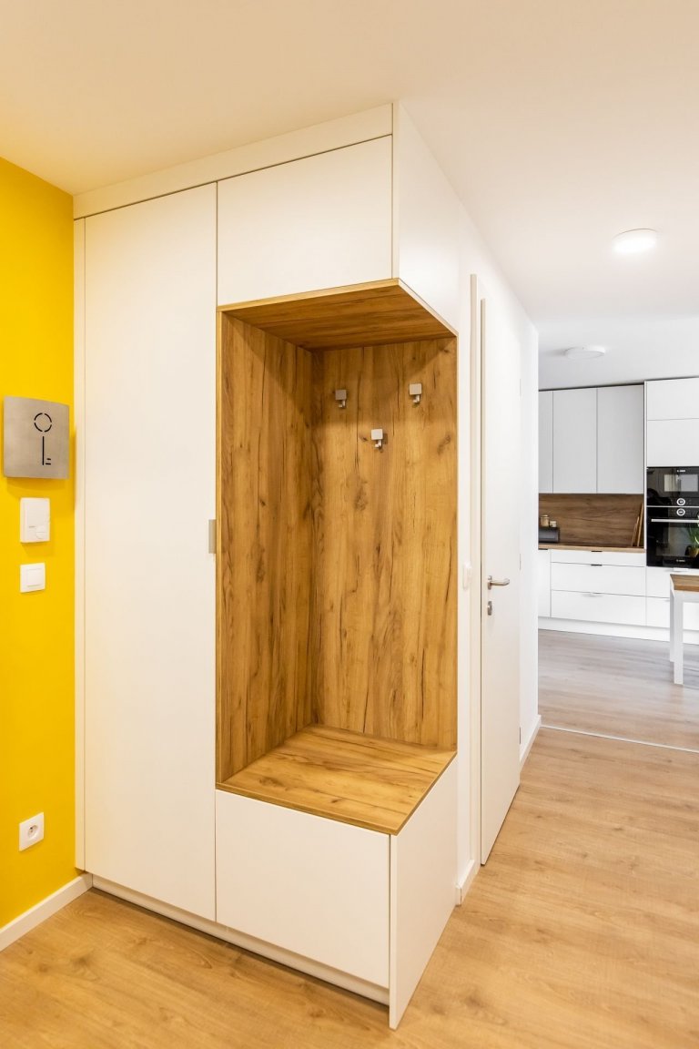 Realizácia bytu v bielom mate